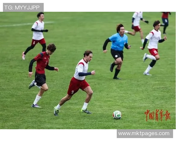 绿茵场上的诗意瞬间足球之美在每一次进攻与防守中绽放